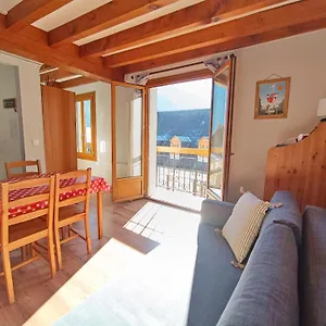 La Taniere, T2 Duplex, Centre Luchon, 4 Personnes, Wifi, 3eme Etage Appartement Bagnères-de-Luchon